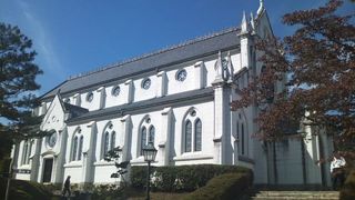 とても立派で見所も多い教会建築です