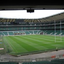 スタンドからの眺めは最高です