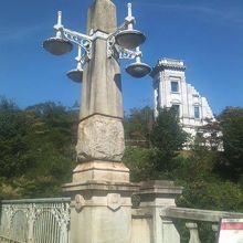 欄干部にはこんな建造物も・・・