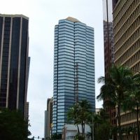 海方向へ一方通行です