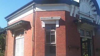 当時の写真も中に飾られていました