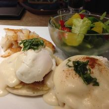 10時〜メニュー☆エッグベネディクト