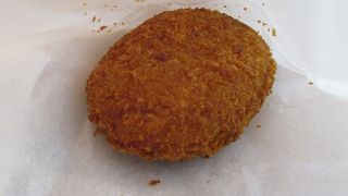 コロッケ60円です。