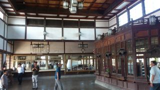 昔の駅で。マニアは、たまらず。