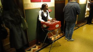 休憩時間はハーゲンダッツ−ＢＢＣプロムス