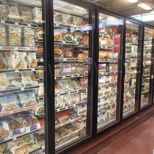 さすがにアメリカ！冷凍食品はすごい数です