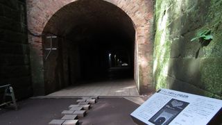 愛のトンネルと紹介されてる・・カクレンジャーなら知っている・・