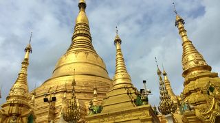 ヤンゴン観光のハイライトです