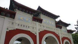 一糸乱れぬ動きに一見の価値有り