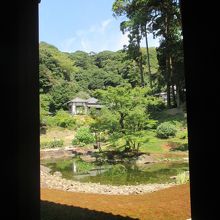 方丈の板戸によって切り取られる空間が見事