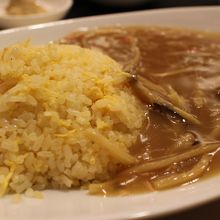 ふかひれあんかけ炒飯