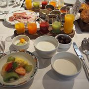 イグレック 贅沢ホテルモーニング「世界一の朝食」