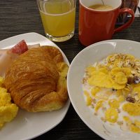 朝食は一般的だと思います。