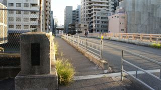 これも風情と言えば、風情なんでしょうか。。