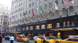 正統派のデパートです。