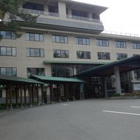 広々とした正面・静かな場所