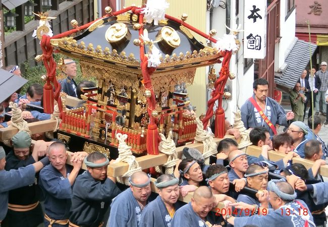 毎年　９／１８・１９・２０　に行われます