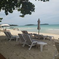 ホテル前のビーチ