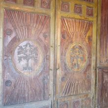 入り口のドアに歴史を感じました