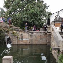 二つの橋が直角に交わる