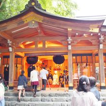 ちょうど結婚式が行われていました。