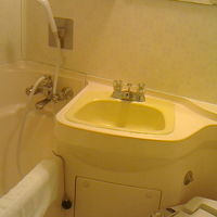 温泉があるのでバスは狭いですが利用せず