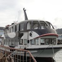 専用の船にのってチェックイン