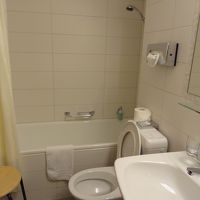 バスタブとトイレ