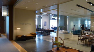 ギャラリー兼ショップ