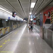 サムヤーン駅 (MRT)