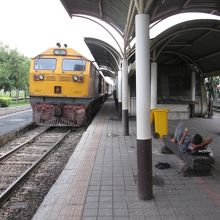 国鉄バーンスー駅