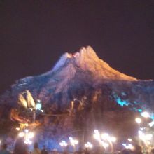 ライトアップされるとよりかっこいいです