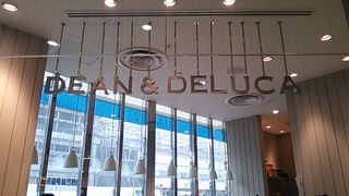 ディーンアンドラデルーカ