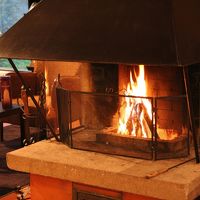 ロビーの暖炉