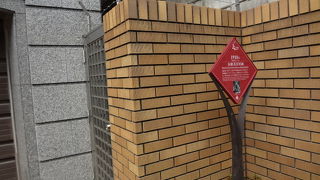 金沢生まれの小説家