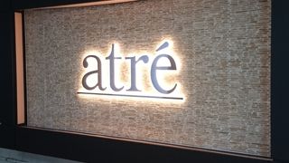 駅直結で便利です