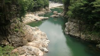 橋の上からの景観は最高