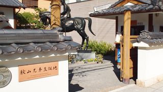 兄弟の生家を再現した展示館