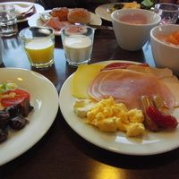 朝食　いっぱいあります