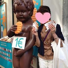 大きなジュリアン君？とツーショット＾＾ｖ