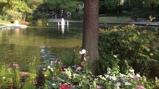 まるで外国にいるような庭園