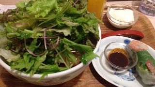 コピス地下の繁盛店