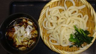 極太でコシの強い麺