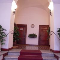 玄関はいるとこんな感じです