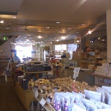 館内の様子（売店）