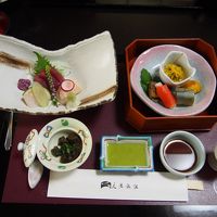 手前のたにしの佃煮は名物のようです。