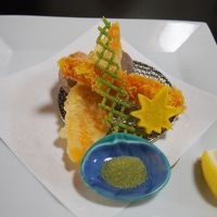 揚げ物。蟹の天ぷら美味しかったです。