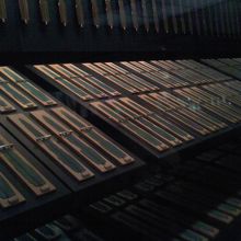 レプリカと比較しながら見学すると楽しめます