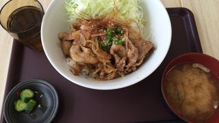 「富士高原YLBの生姜焼き定食」を食べました