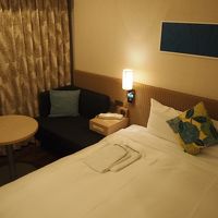 ベッドとソファー